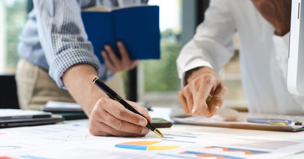 Ambitieus sturen en realistisch begroten in de praktijk